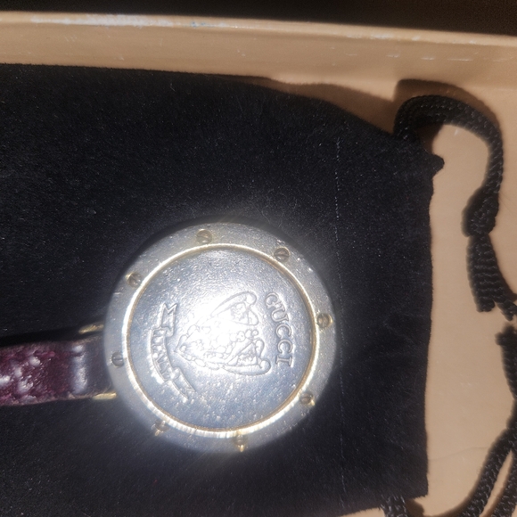 Vintage authentic Gucci keychain and original box - Picture 8 of 11